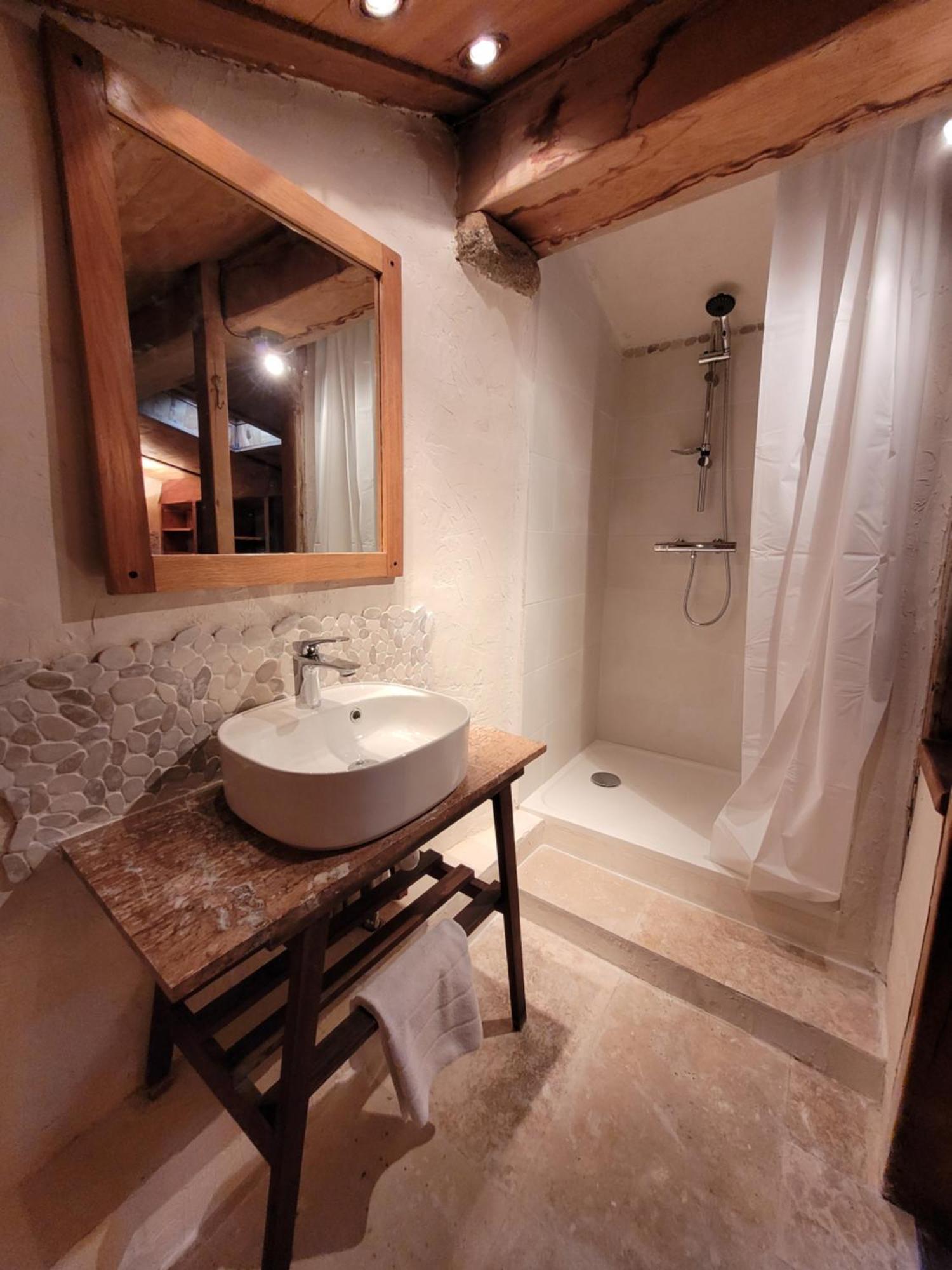 Bed and Breakfast La Cressonniere Parthenay Habitación foto